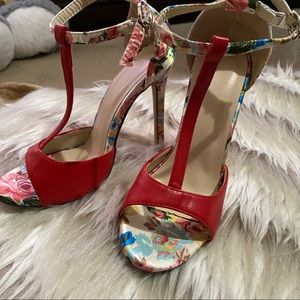 Beautiful everywhere heels.